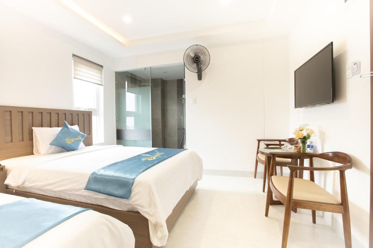 Que Huong Hotel Quy Nhon Exterior foto